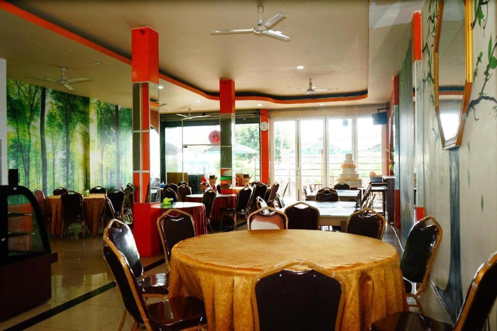 Grand Vella Hotel Pangkal Pinang Dış mekan fotoğraf